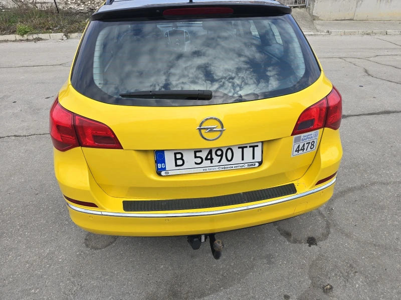 Opel Astra 1.6CDTI, снимка 4 - Автомобили и джипове - 49621672