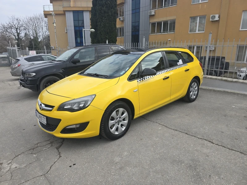 Opel Astra 1.6CDTI, снимка 2 - Автомобили и джипове - 49621672