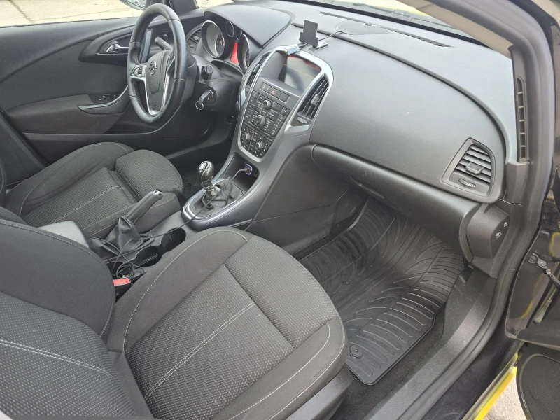 Opel Astra 1.6CDTI, снимка 6 - Автомобили и джипове - 49621672