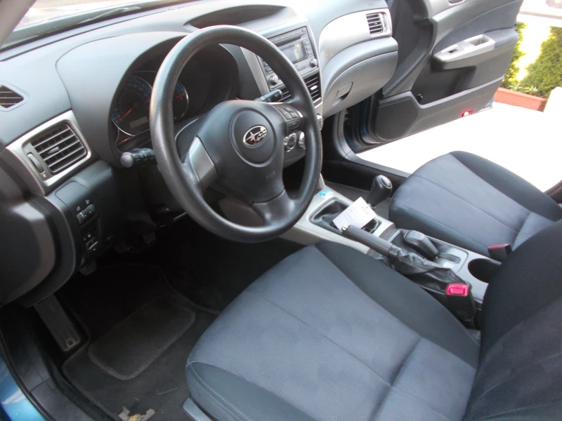 Subaru Forester 2.0-4x4-клима, снимка 7 - Автомобили и джипове - 50645989