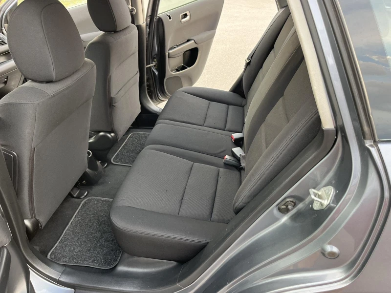 Honda Civic 1.4I 90кс 136 000км EURO 4 КЛИМАТИК, снимка 9 - Автомобили и джипове - 51121863