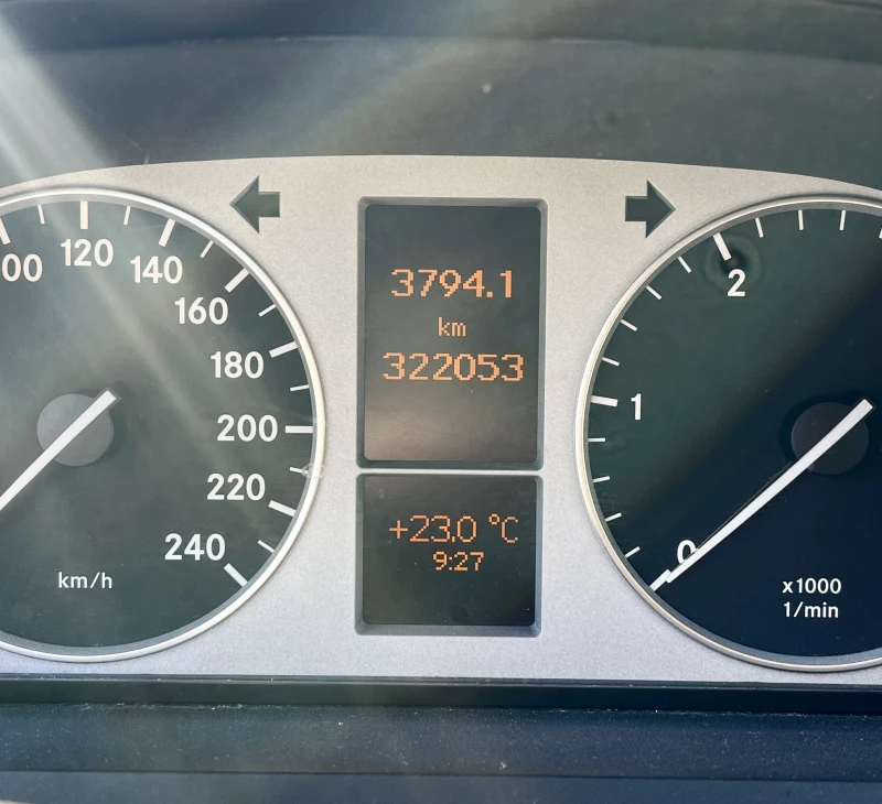 Mercedes-Benz B 180, снимка 8 - Автомобили и джипове - 51738425