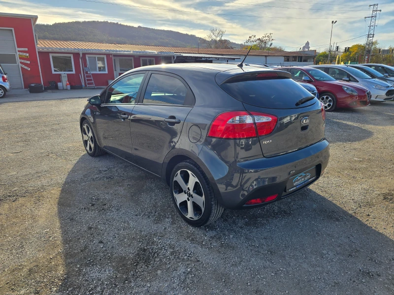 Kia Rio 1.4CRDI УНИКАТ, снимка 5 - Автомобили и джипове - 52247504