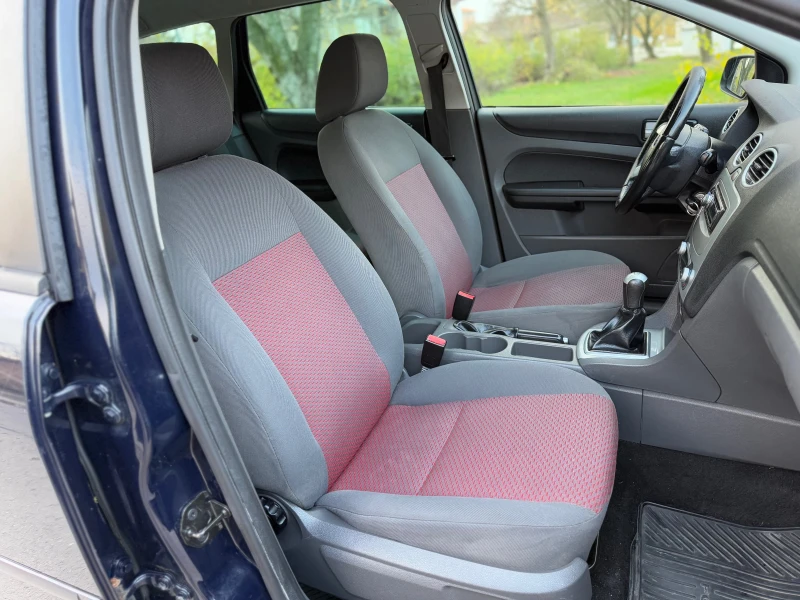 Ford Focus 1.6TDCI, снимка 13 - Автомобили и джипове - 52506535