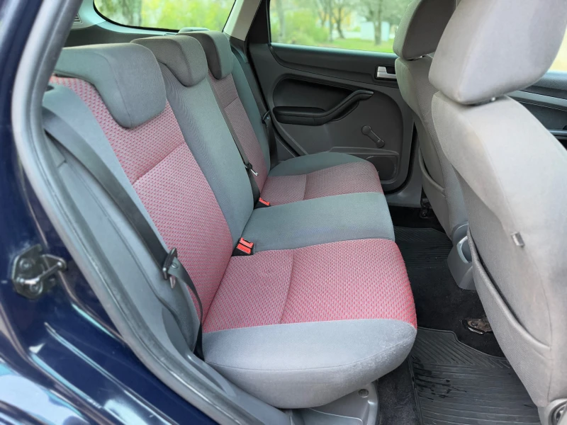 Ford Focus 1.6TDCI, снимка 12 - Автомобили и джипове - 52506535