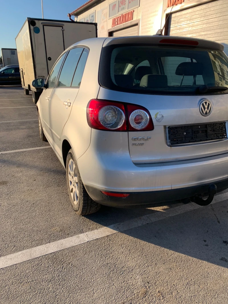VW Golf Plus 1.9 TDI, снимка 12 - Автомобили и джипове - 52553450