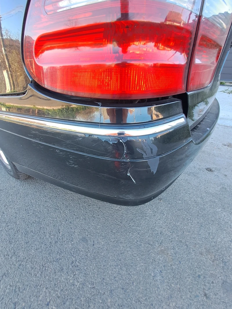 Mercedes-Benz E 220, снимка 10 - Автомобили и джипове - 52739152