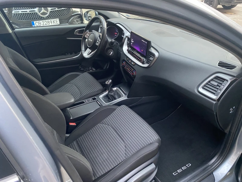 Kia Ceed 1.5 T-GDI /1.5 T-GDi / DynamicLine /SW , снимка 11 - Автомобили и джипове - 53262978