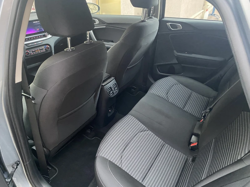 Kia Ceed 1.5 T-GDI /1.5 T-GDi / DynamicLine /SW , снимка 12 - Автомобили и джипове - 53262978