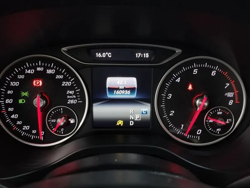 Mercedes-Benz A 200 2.0, снимка 8 - Автомобили и джипове - 54279047