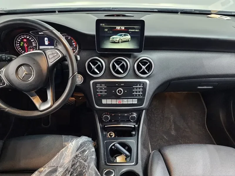 Mercedes-Benz A 200 2.0, снимка 7 - Автомобили и джипове - 54279047