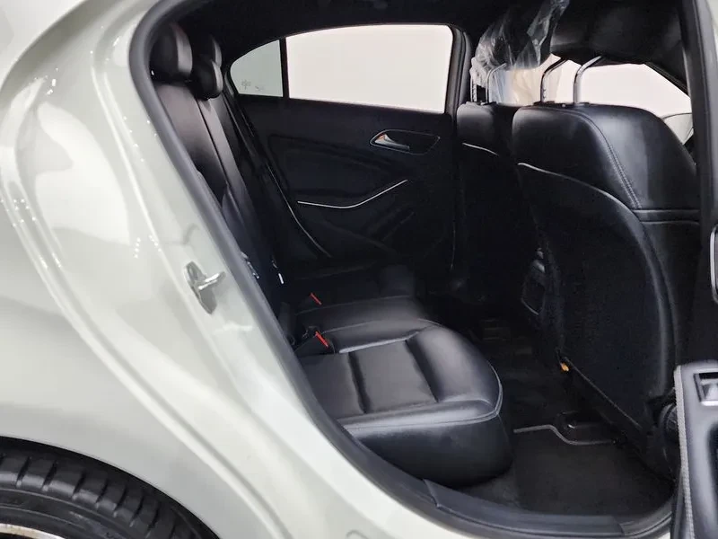 Mercedes-Benz A 200 2.0, снимка 12 - Автомобили и джипове - 54279047