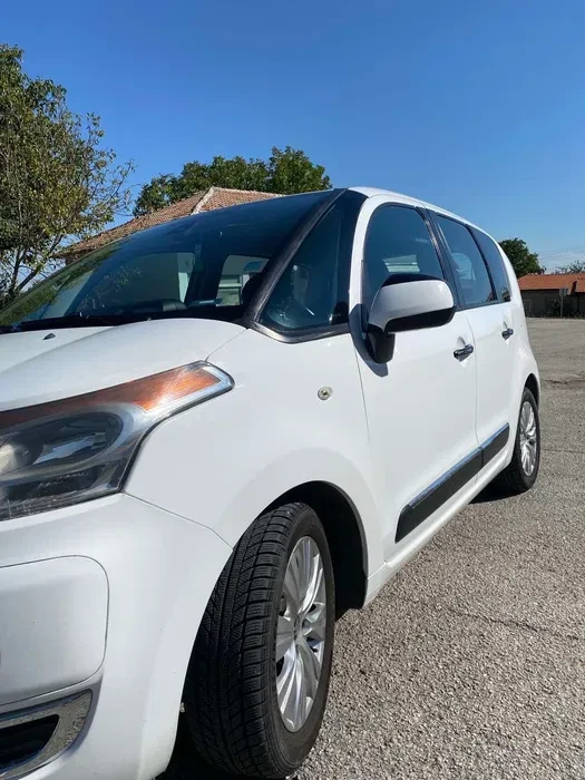Citroen C3 Picasso, снимка 2 - Автомобили и джипове - 55424252