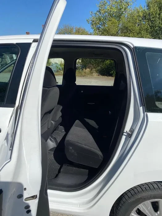 Citroen C3 Picasso, снимка 8 - Автомобили и джипове - 55424252