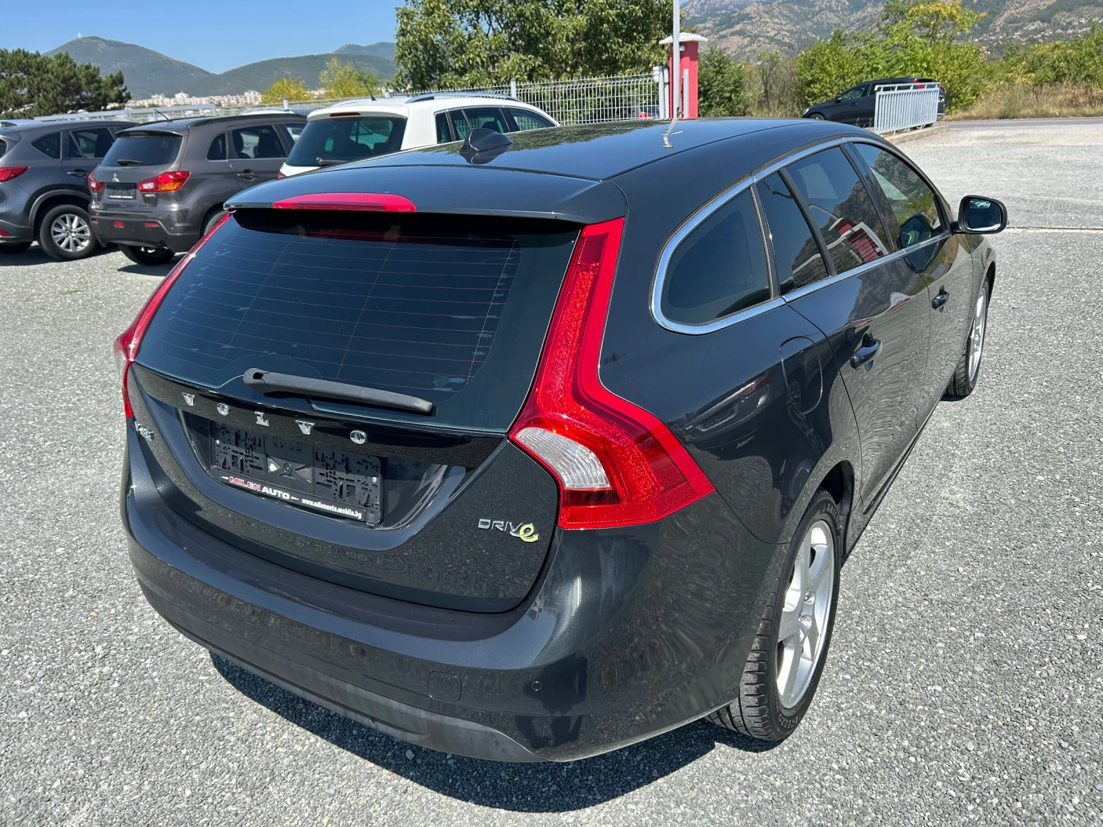 Volvo V60 (KATO НОВА) - изображение 6