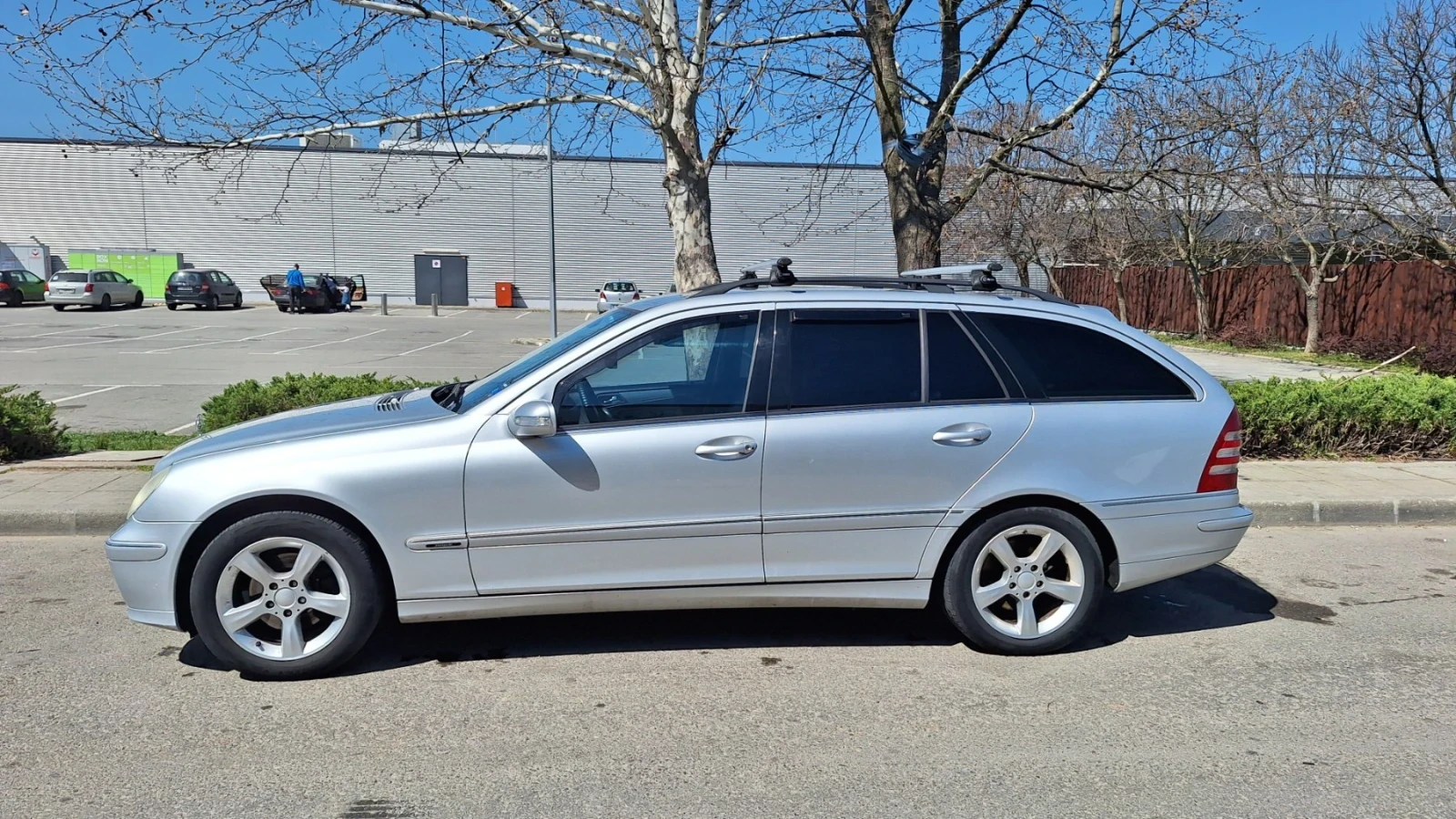 Mercedes-Benz C 200  - изображение 3