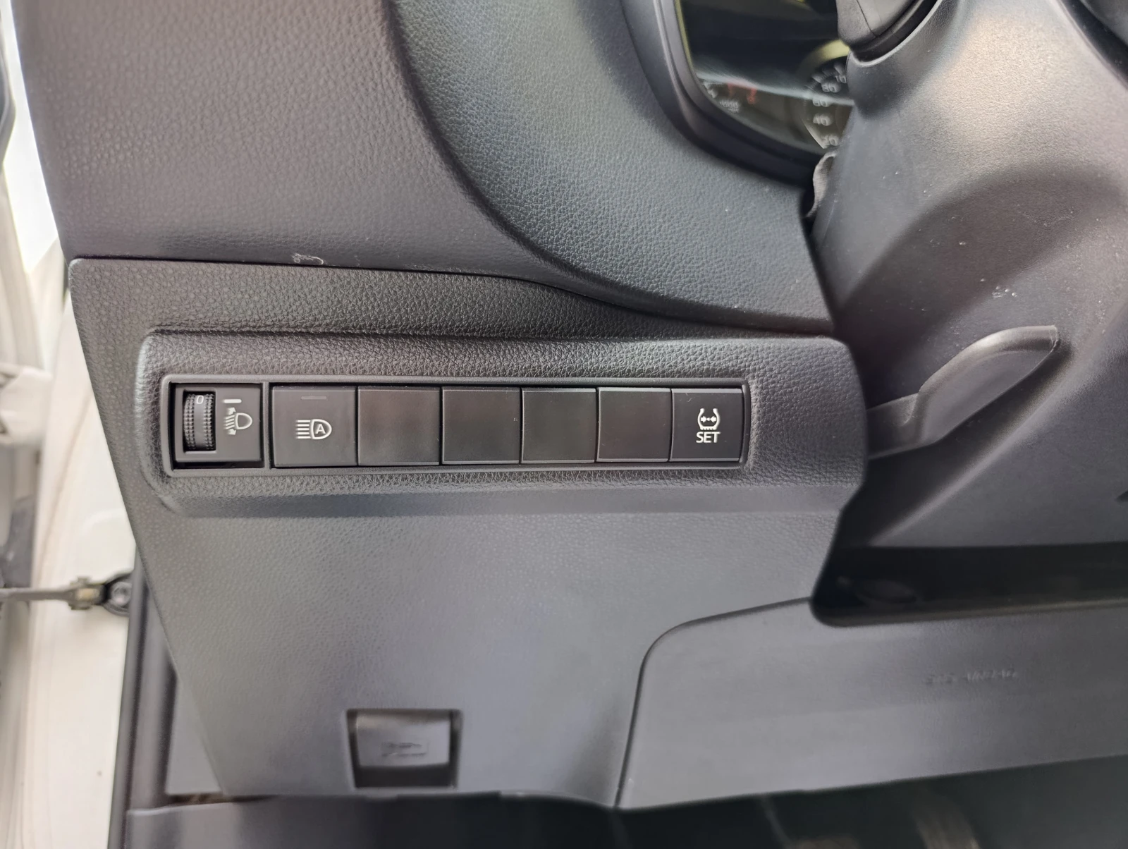 Toyota Corolla 1.5 DYNAMIC FORCE | Mobile.bg   12