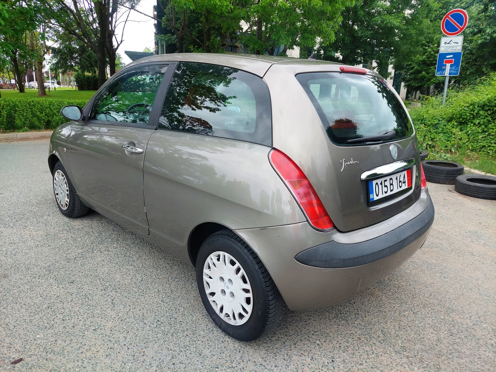 Lancia Ypsilon 1, 2i 60ps KLIMA - изображение 5