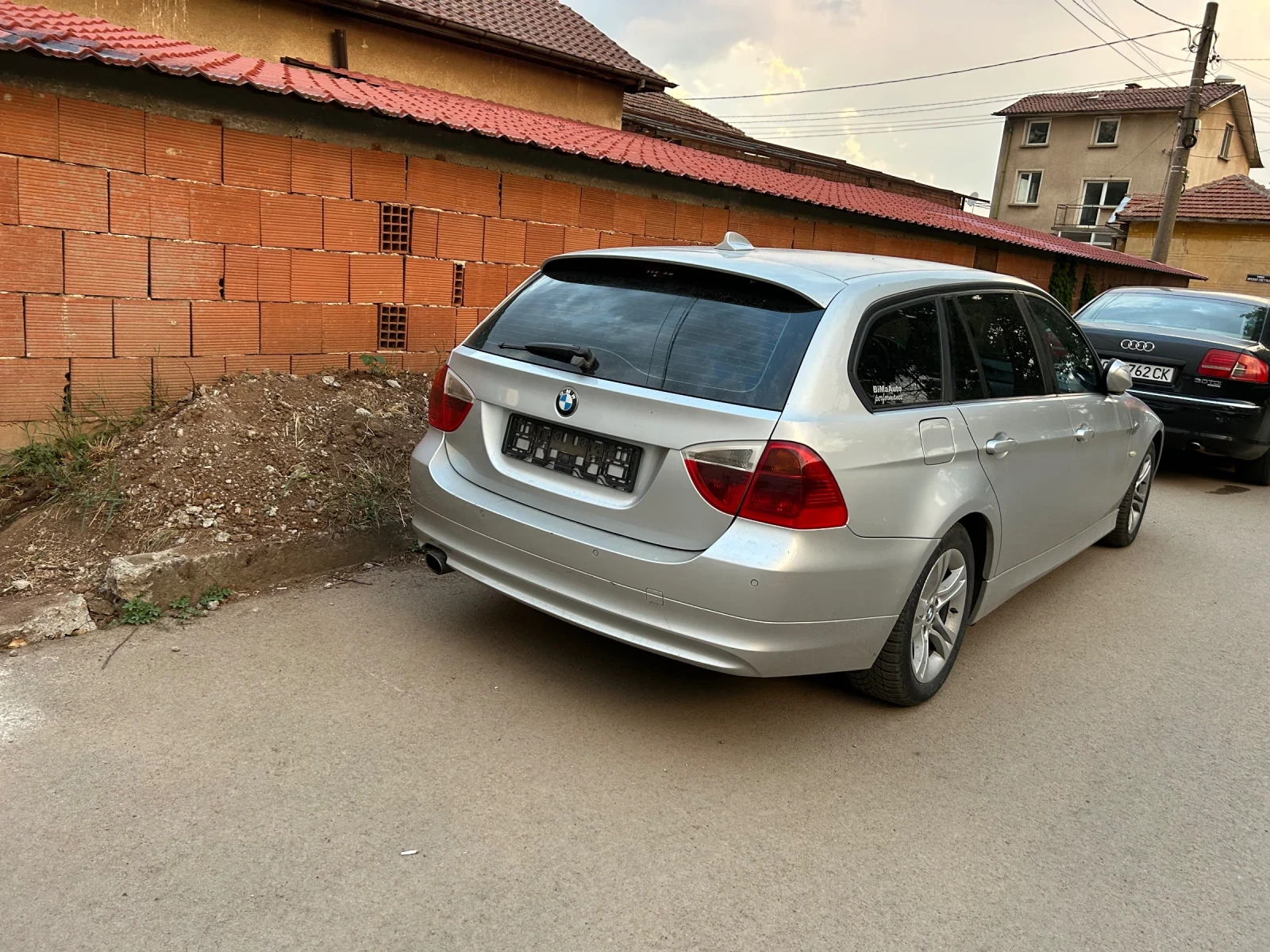 BMW 320 2.0 - изображение 2