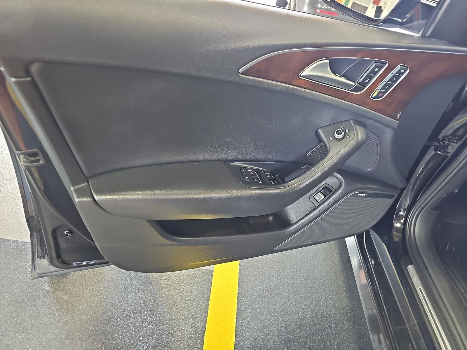 Audi A6 3.0T* PRESTIGE* MATRIX* BOSE* ПОДГРЕВ* КАМЕРА* КЕЙ - изображение 7