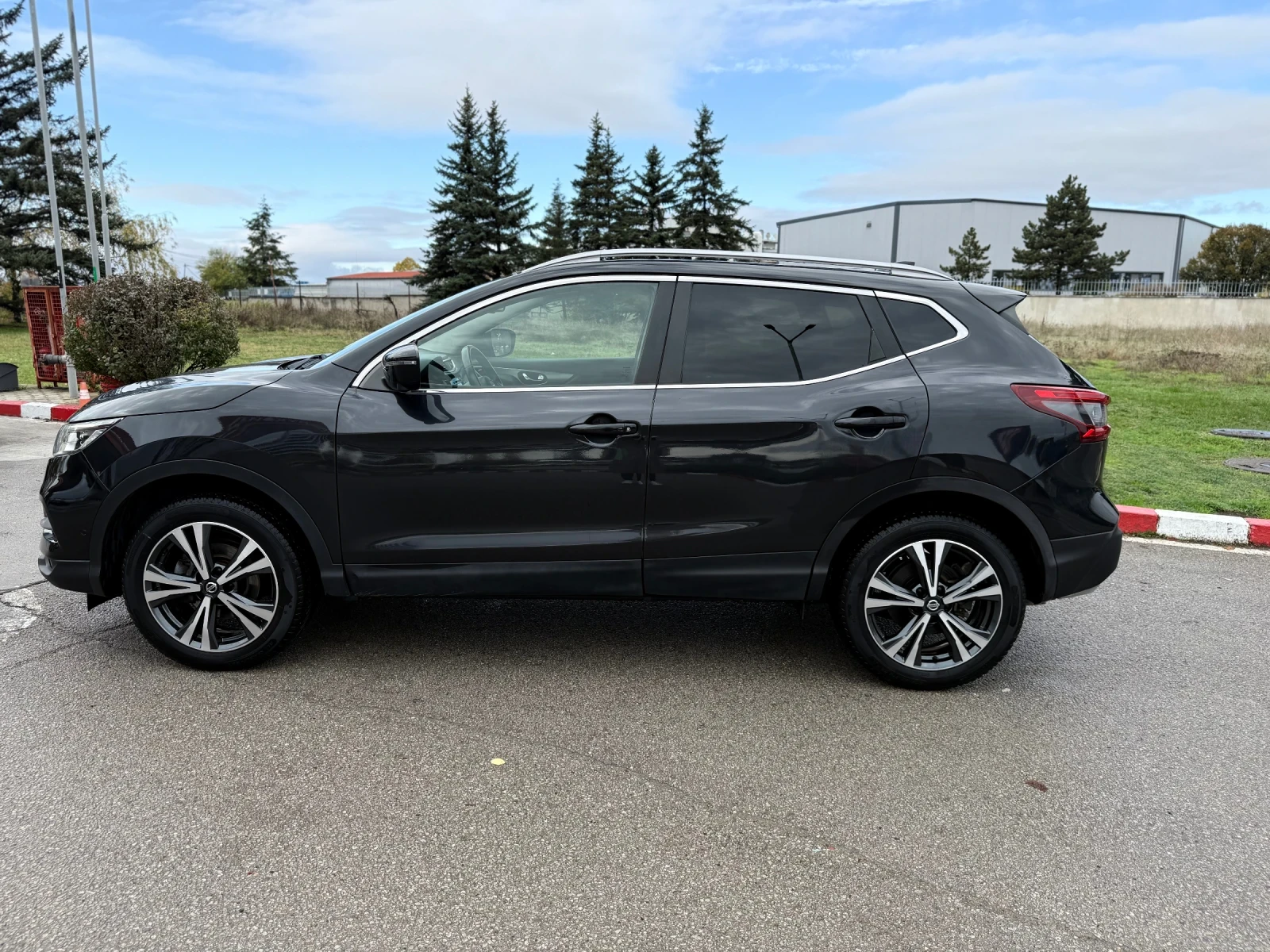 Nissan Qashqai 1.3DIG-T | Mobile.bg — изображение 2