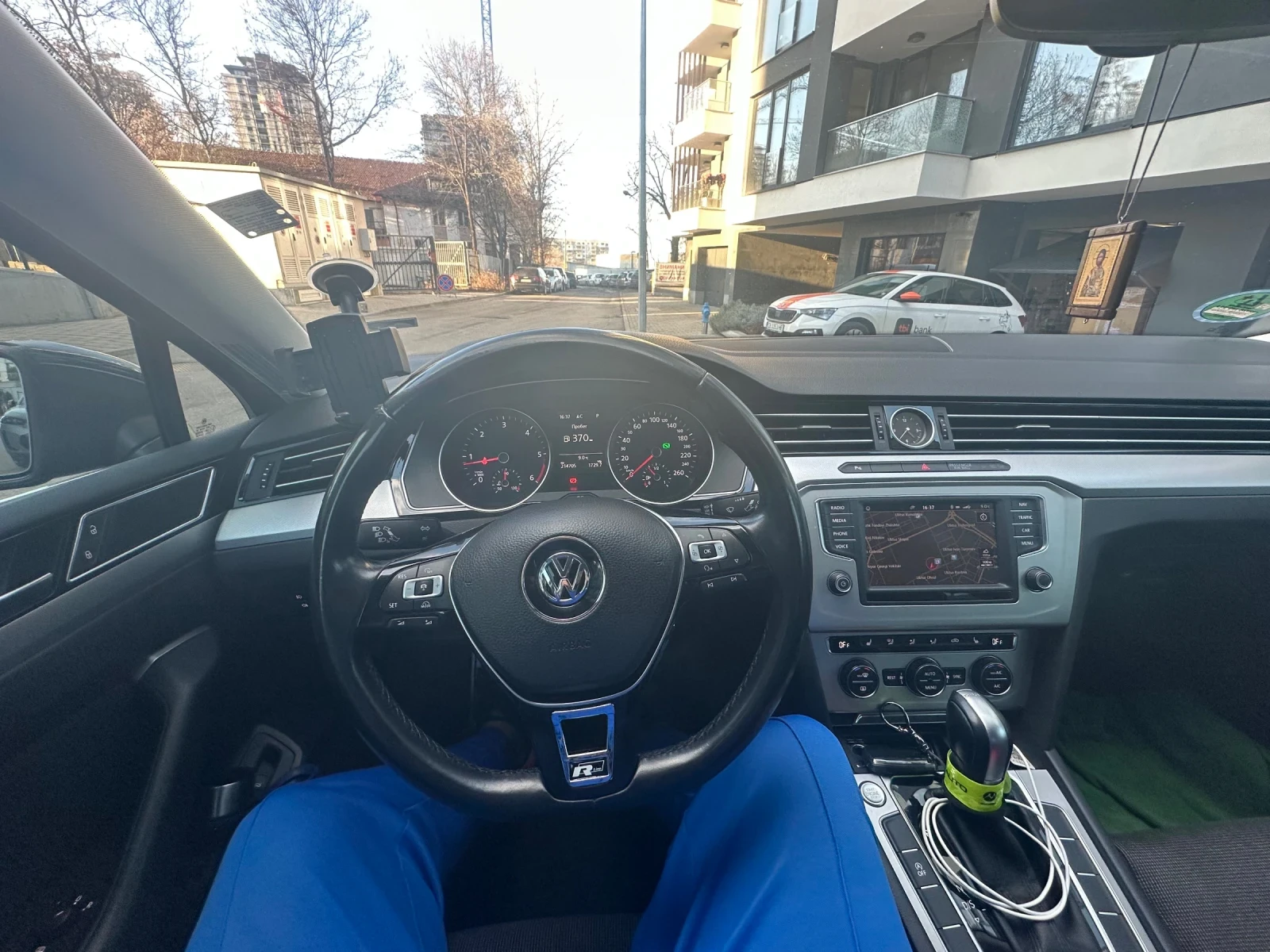 VW Passat 2.0 TDI - изображение 8