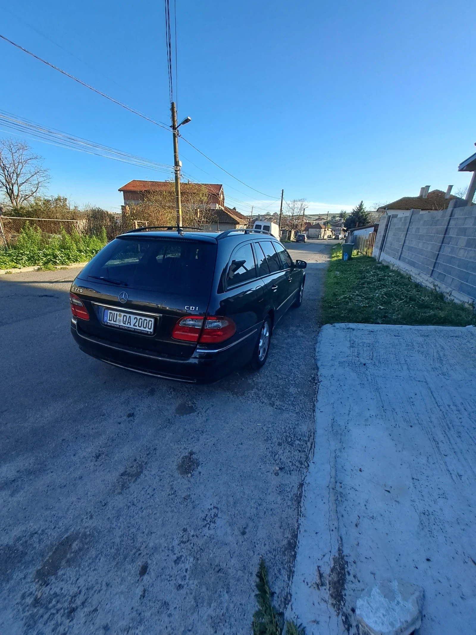 Mercedes-Benz E 220  - изображение 5