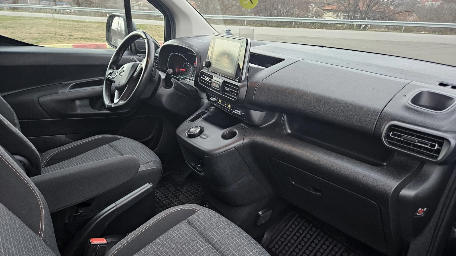 Opel Combo 1.5CDTI 7-МЕСТЕН, снимка 12 - Автомобили и джипове - 53713625