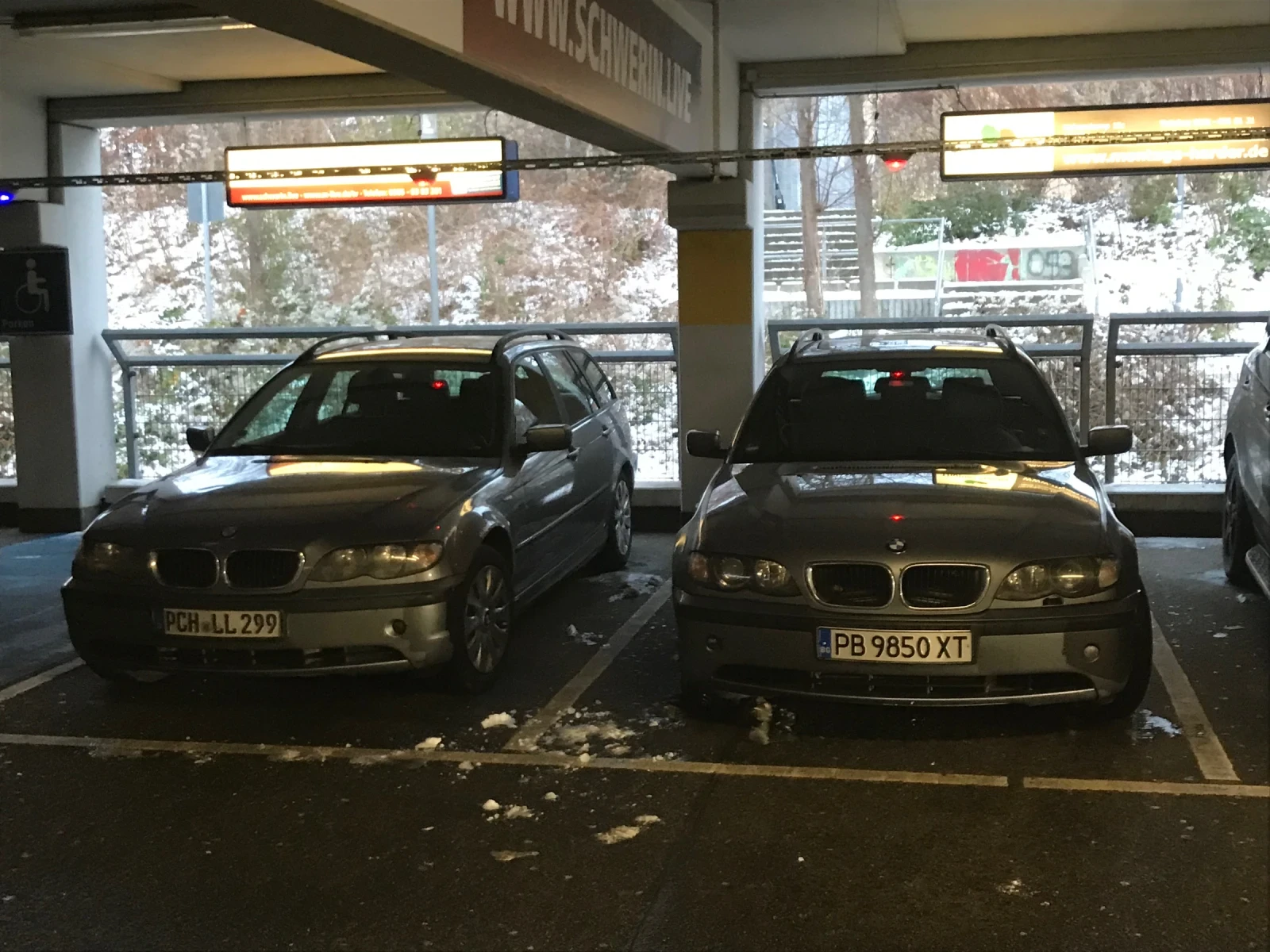 BMW 320 Diesel Touring Facelift , снимка 4 - Автомобили и джипове - 53748763