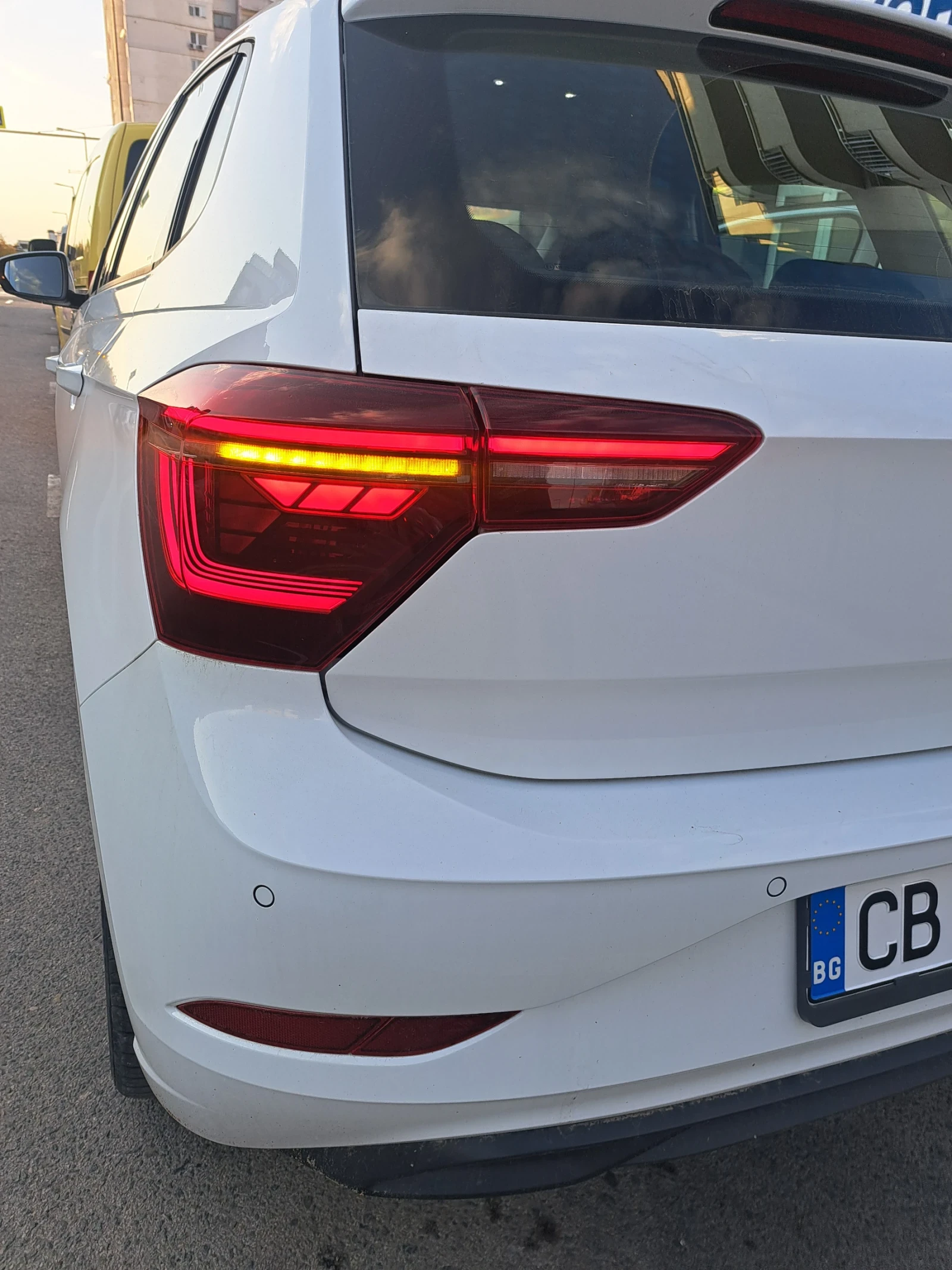 VW Polo КАТО НОВА.39850км.КУКЛИЧКА, снимка 4 - Автомобили и джипове - 53938145