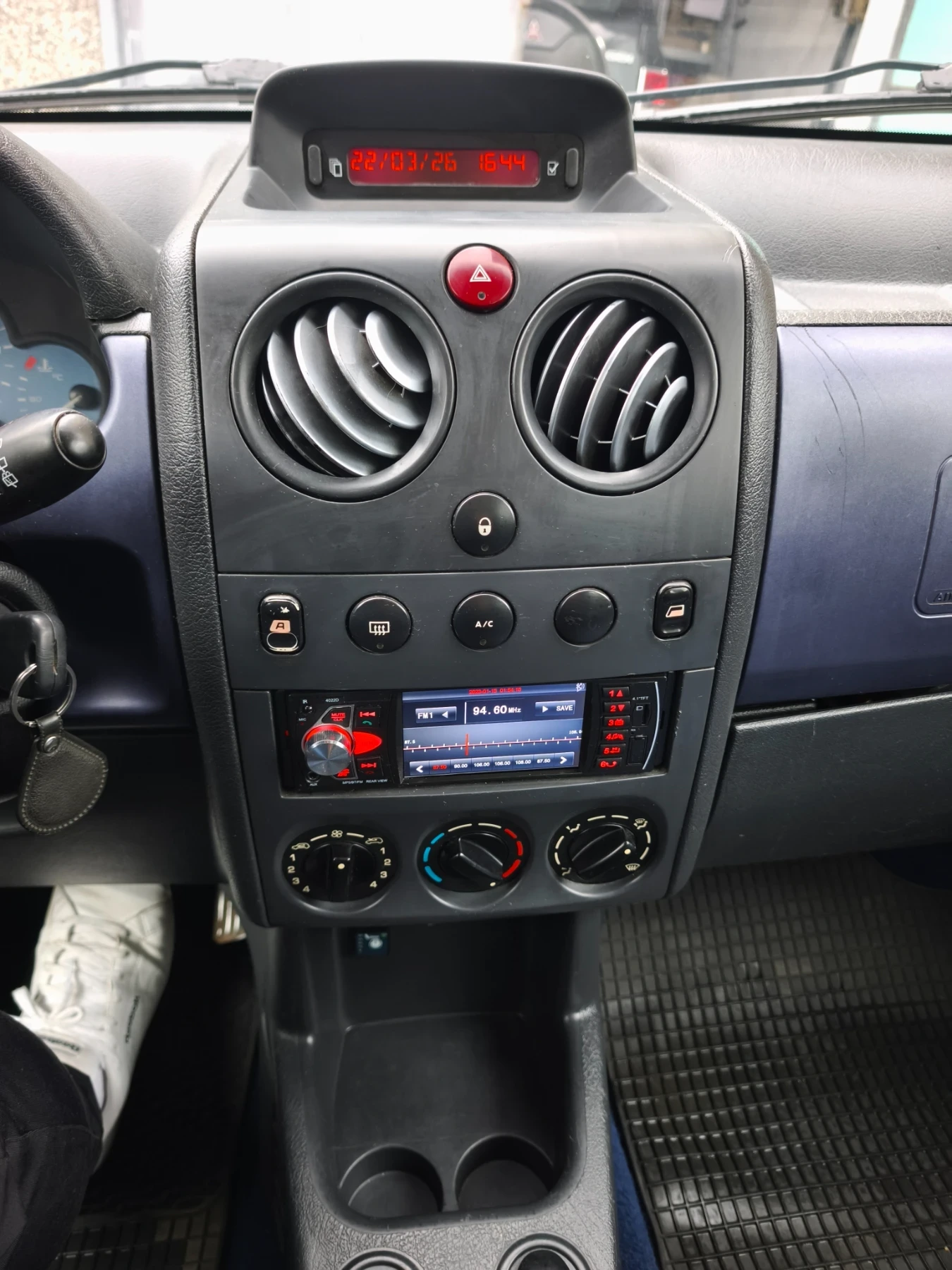 Citroen Berlingo, снимка 8 - Автомобили и джипове - 53940321