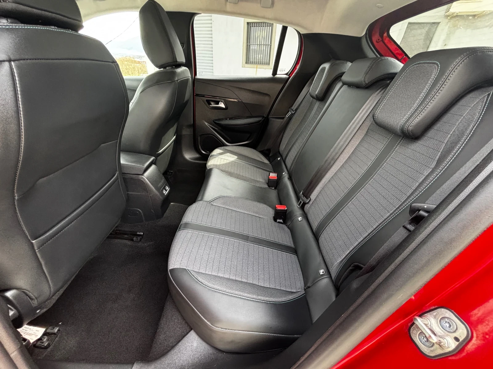 Peugeot 208 1.2 Turbo* AUTOMATIC* 2021* 65 000 KM* DIGITAL COC, снимка 10 - Автомобили и джипове - 53989068