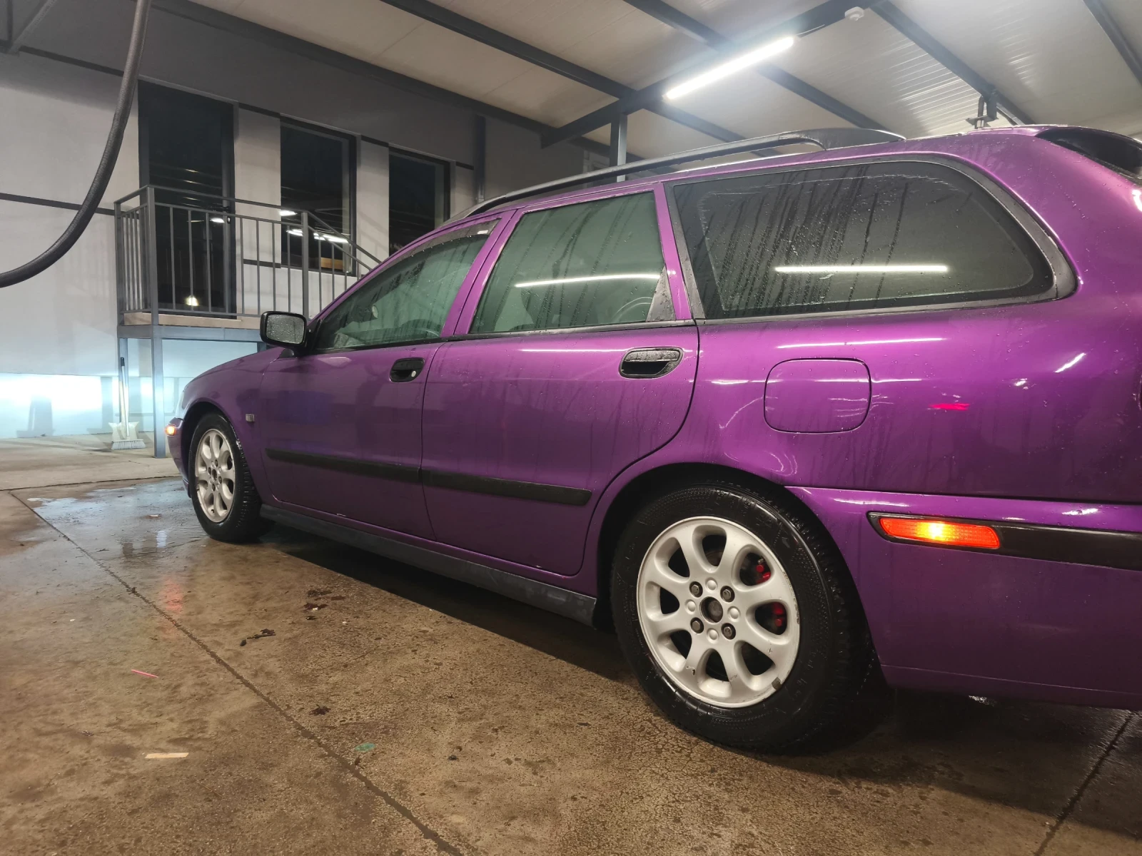 Volvo V40, снимка 4 - Автомобили и джипове - 54071151