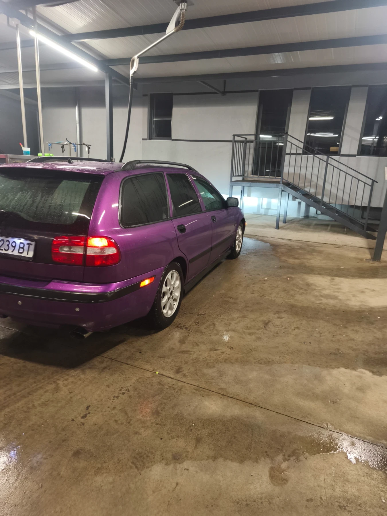 Volvo V40, снимка 3 - Автомобили и джипове - 54071151