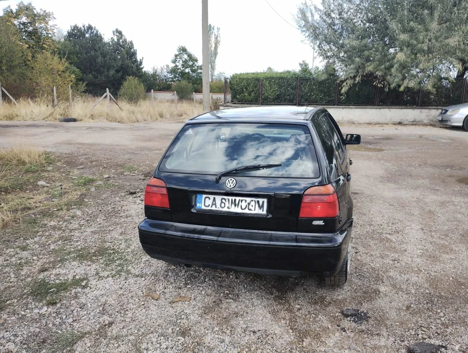 VW Golf 1.8, снимка 3 - Автомобили и джипове - 54112462