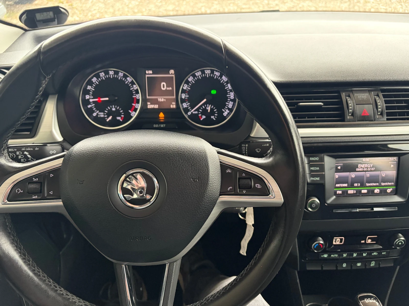 Skoda Rapid 1.4 TDI -DSG, снимка 3 - Автомобили и джипове - 54279537