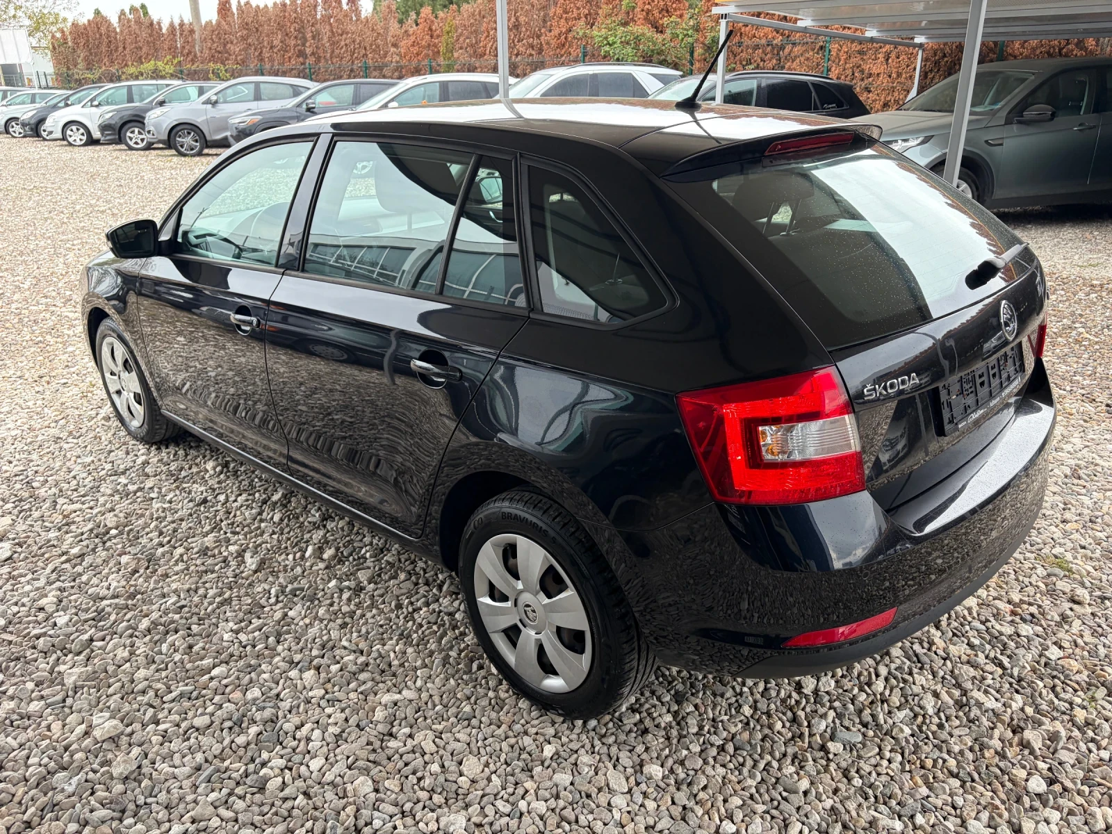 Skoda Rapid 1.4 TDI -DSG, снимка 5 - Автомобили и джипове - 54279537