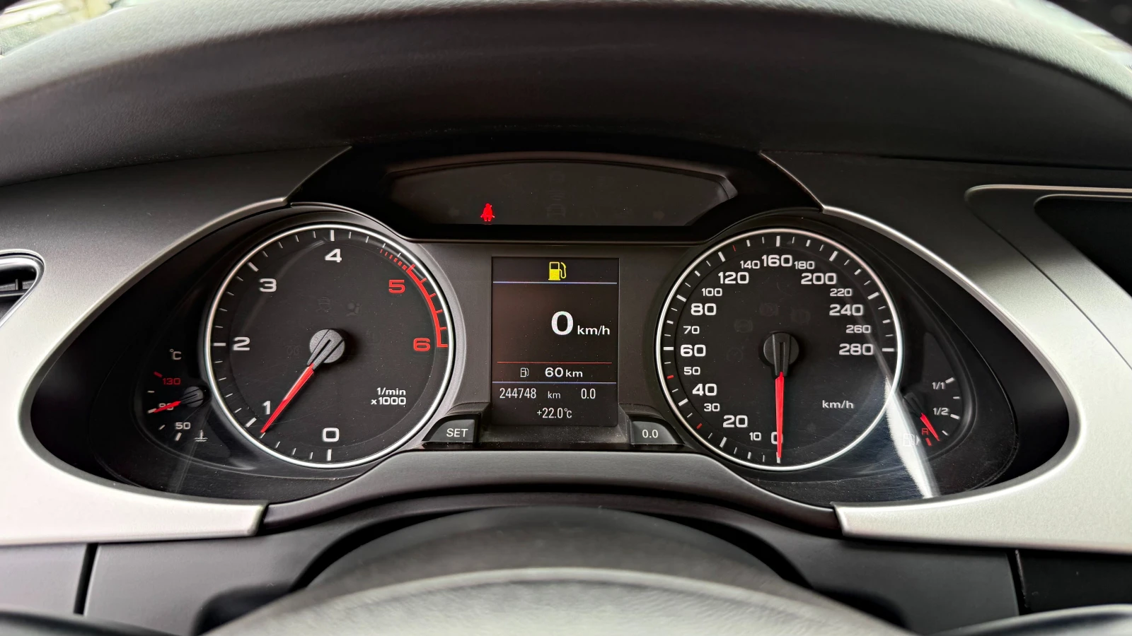Audi A4 2.0TDI BIXENON, снимка 10 - Автомобили и джипове - 54526319