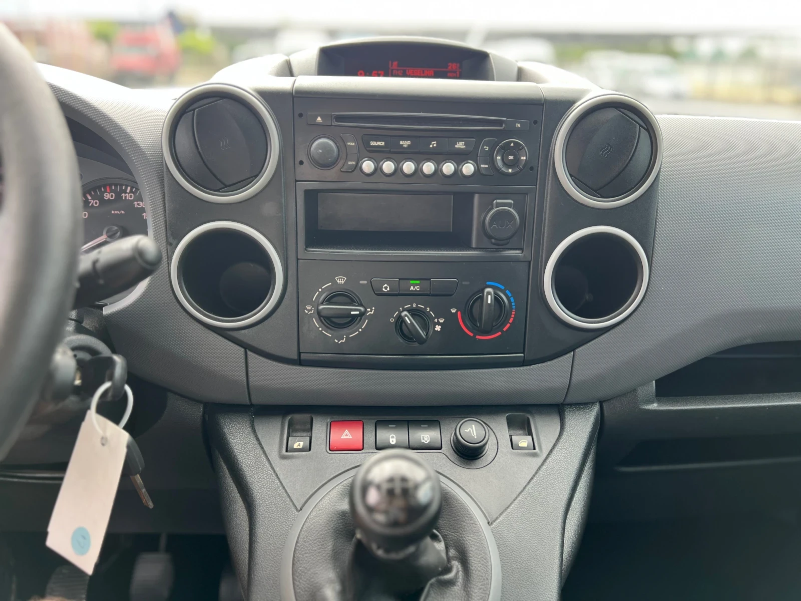 Citroen Berlingo 1.6 HDI, снимка 10 - Автомобили и джипове - 54760138