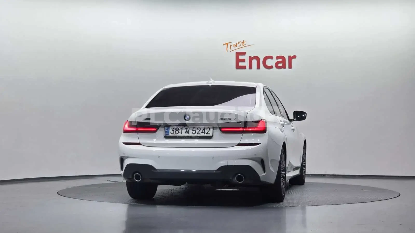 BMW 320 ПОДГРЕВИ * ПАНО * KEYLESS * АВТОКРЕДИТ , снимка 4 - Автомобили и джипове - 54997559