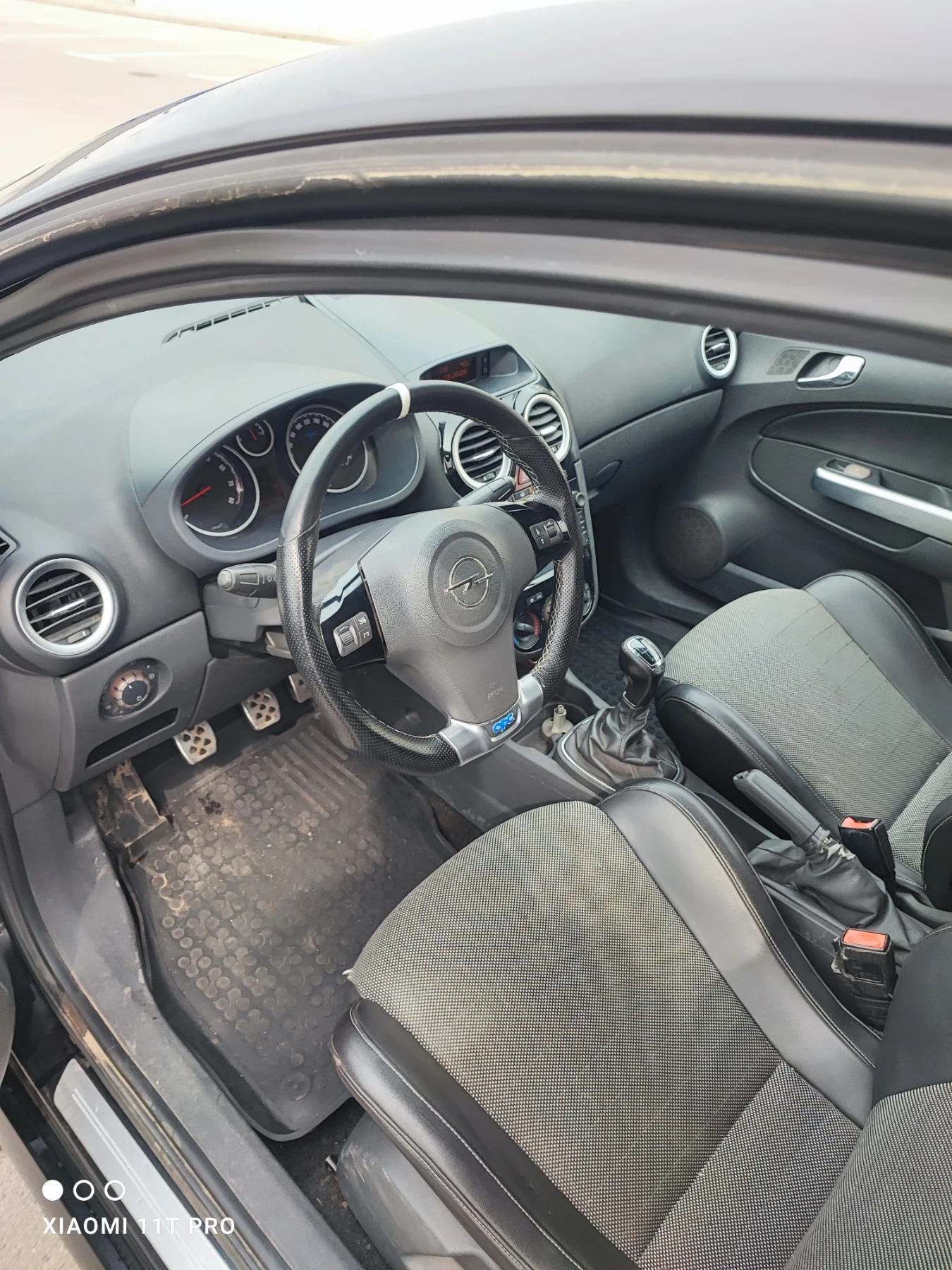 Opel Corsa 1.6 Turbo + LPG, снимка 8 - Автомобили и джипове - 55590461