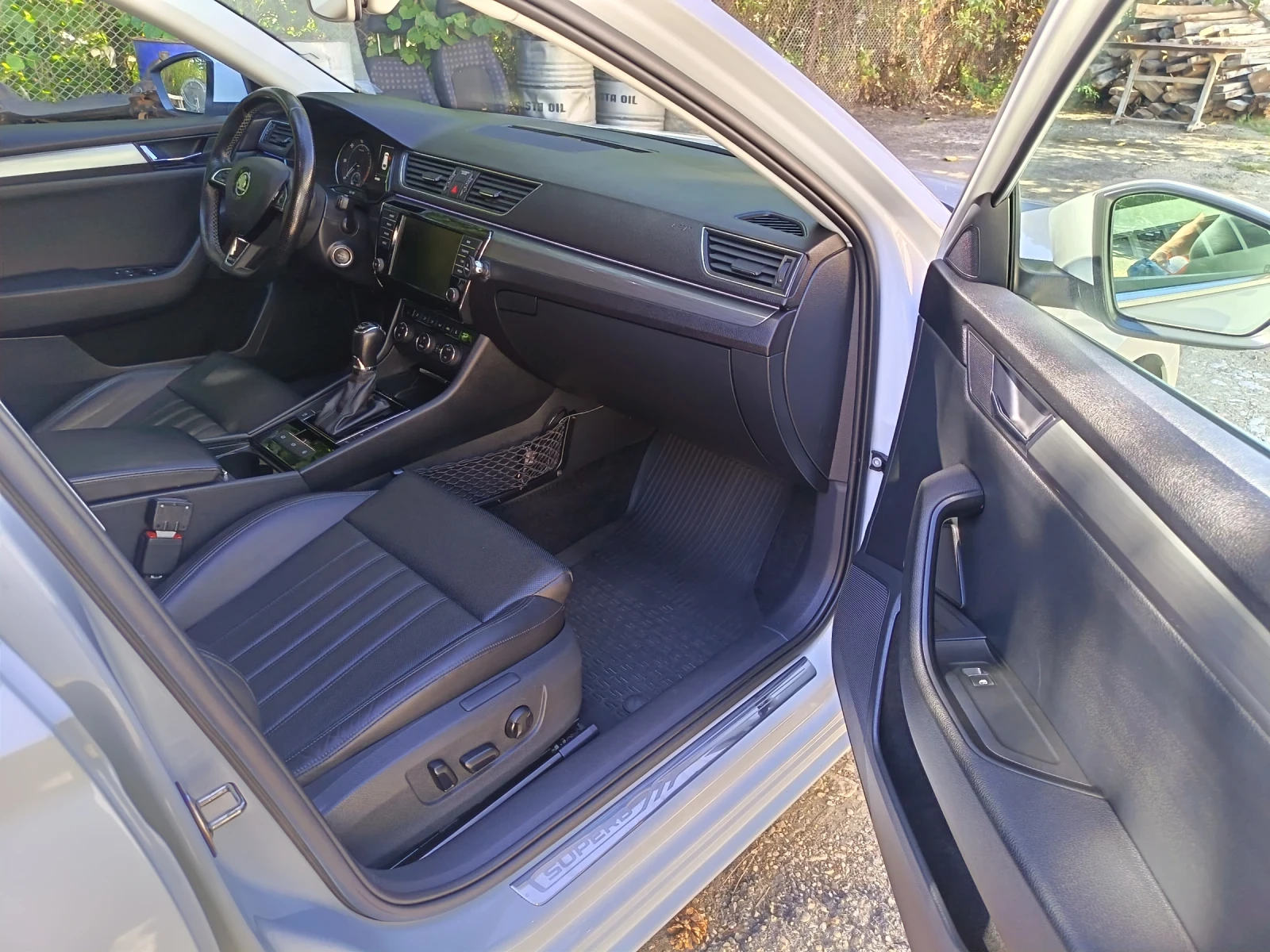 Skoda Superb, снимка 11 - Автомобили и джипове - 55962335