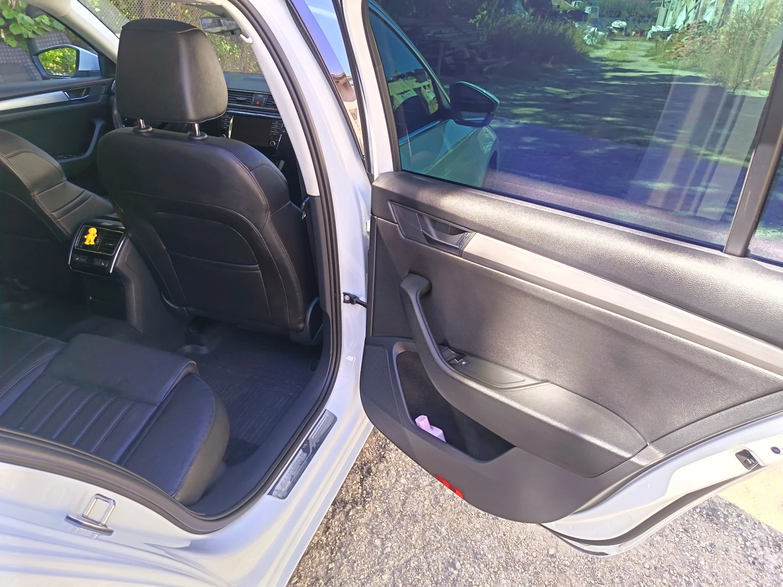 Skoda Superb, снимка 10 - Автомобили и джипове - 55962335