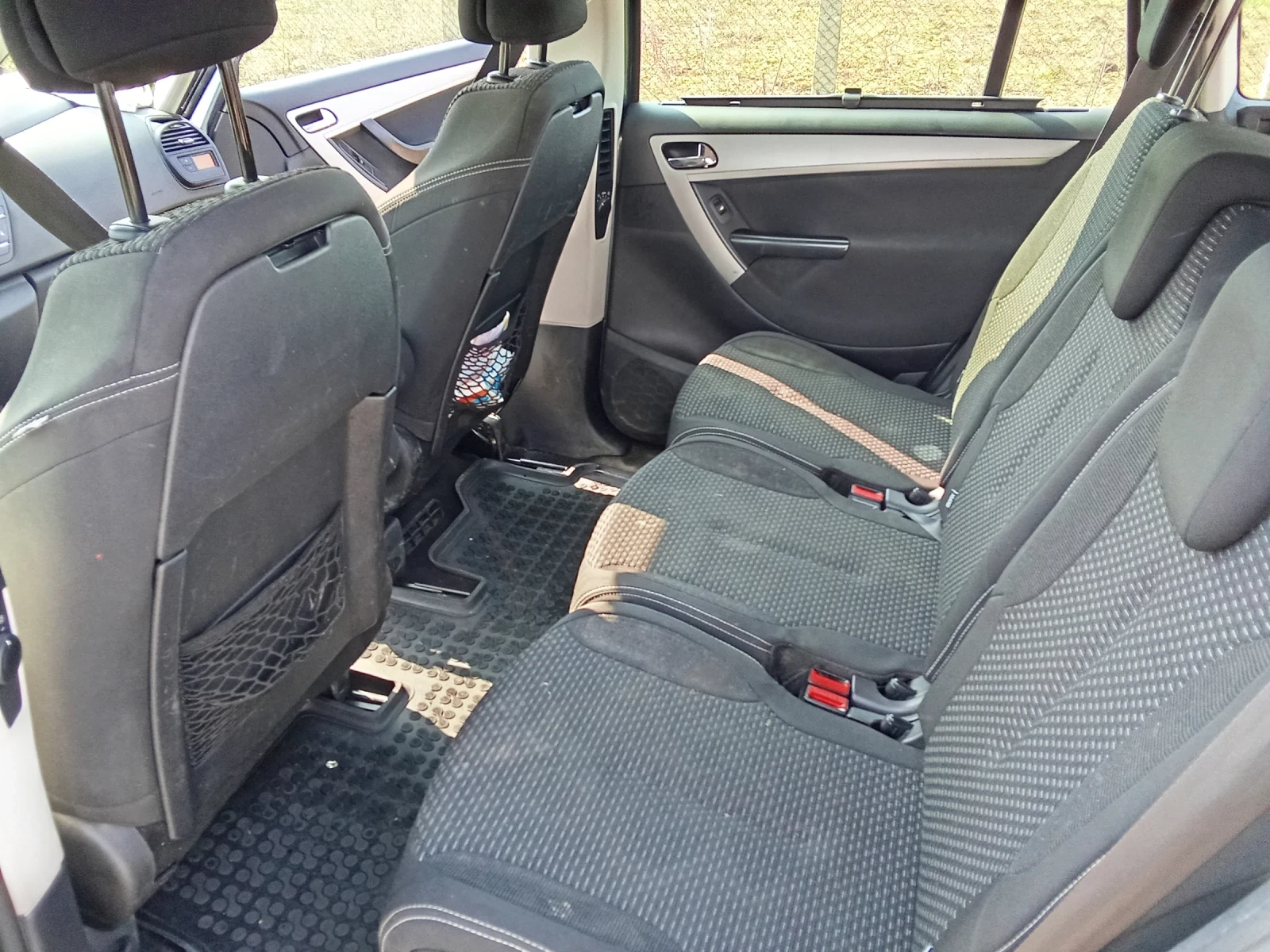 Citroen Grand C4 Picasso, снимка 3 - Автомобили и джипове - 55971211