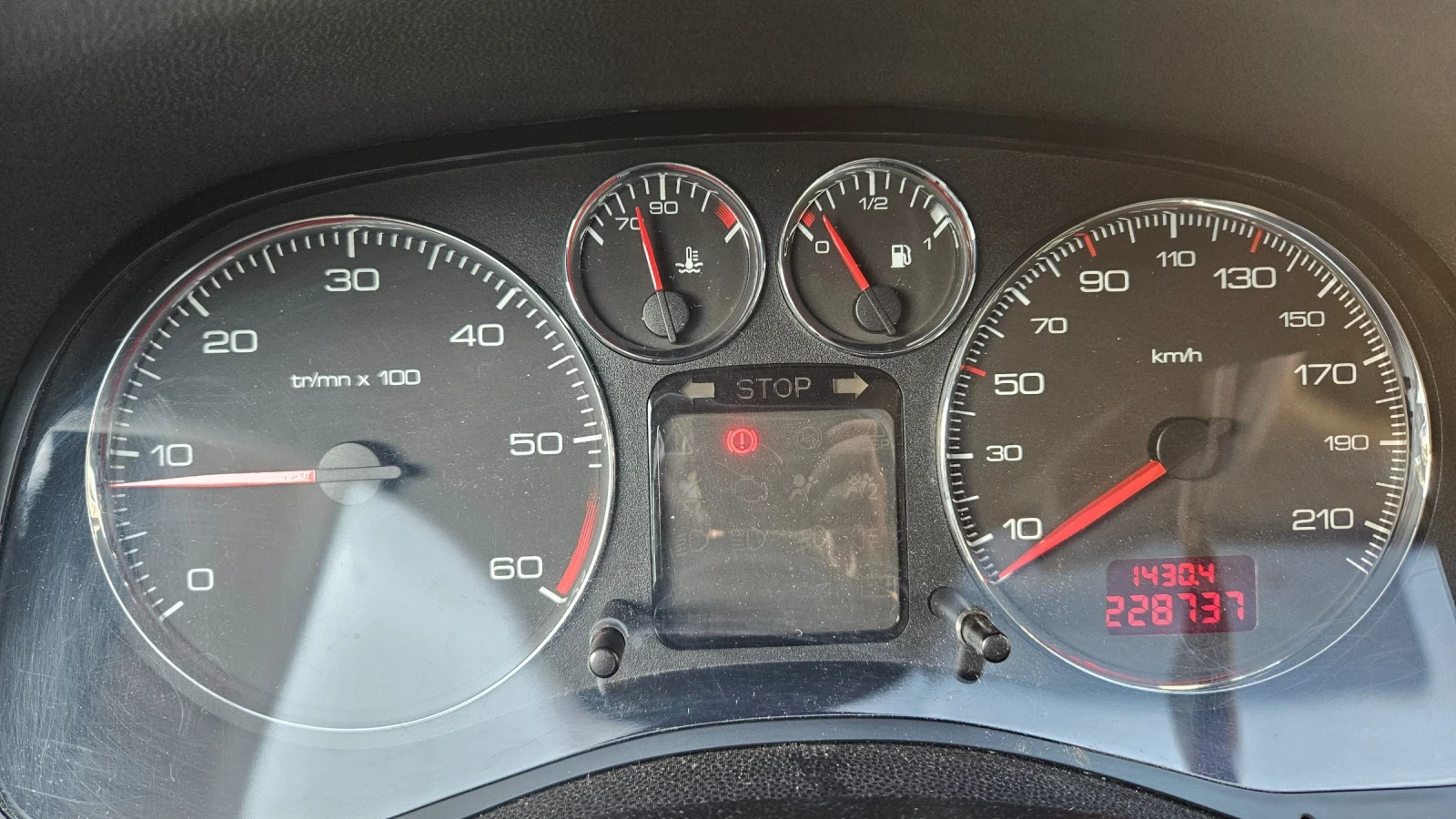Peugeot 307, снимка 5 - Автомобили и джипове - 56039869
