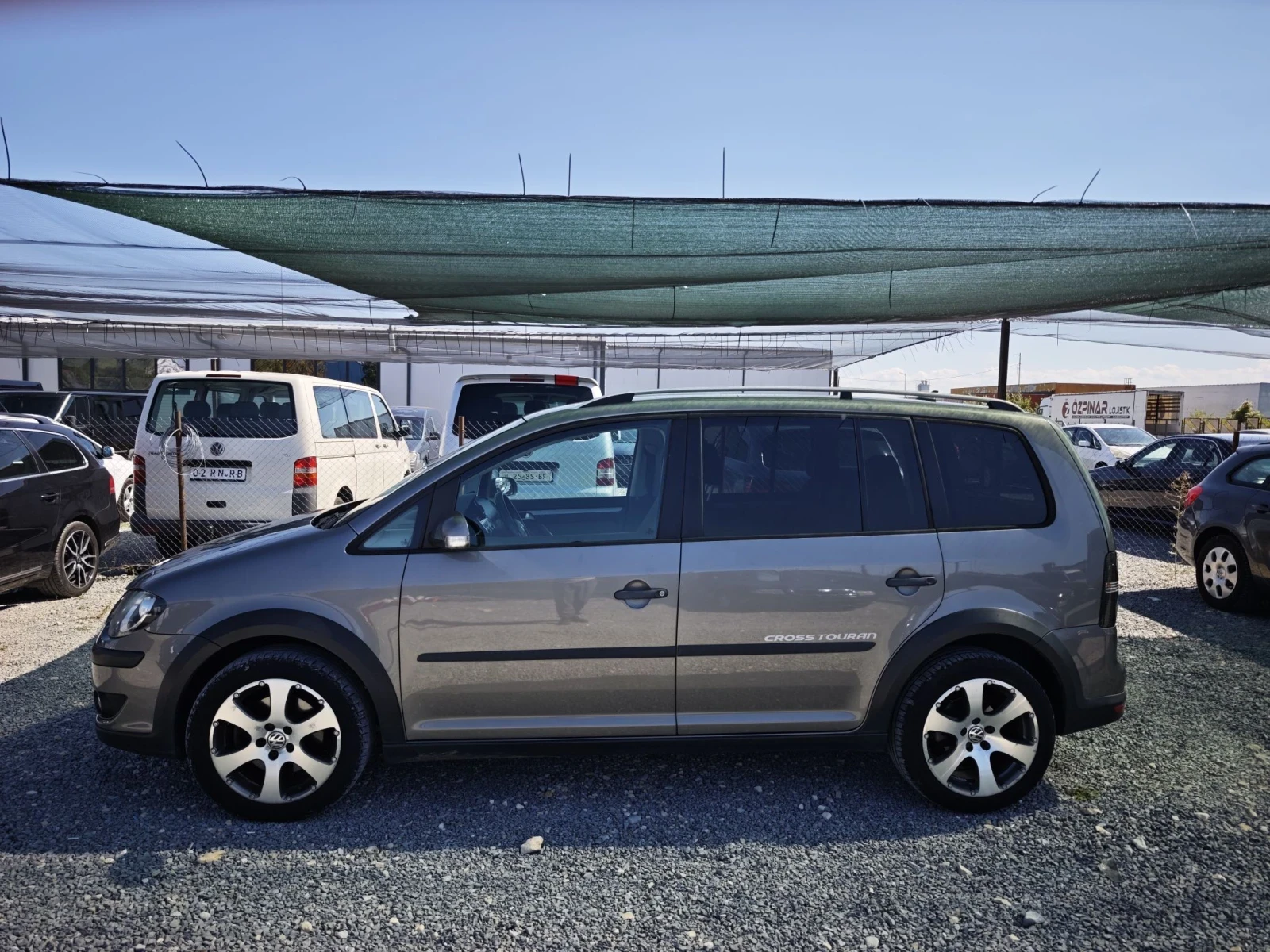 VW Touran 7МЕСТНА , снимка 8 - Автомобили и джипове - 56128698