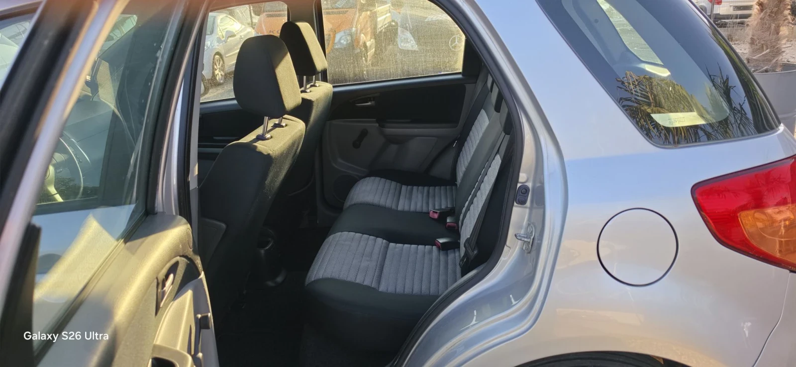 Suzuki SX4 1.9 ddis, снимка 8 - Автомобили и джипове - 56425271
