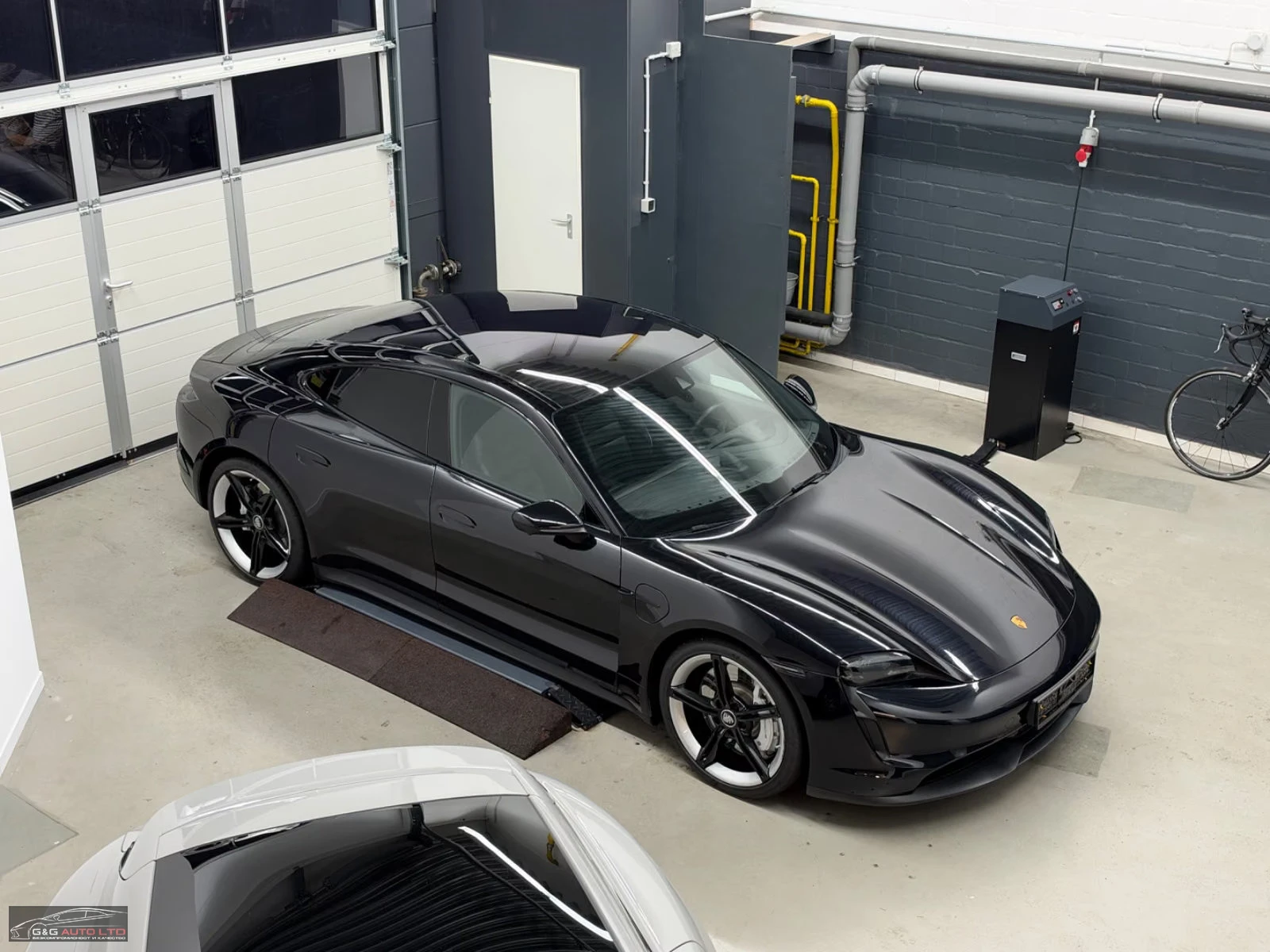 Porsche Taycan 4S/571HP/PERF+ /360/CHRONO/ACC/BOSE/112a | Mobile.bg � ����������� 3