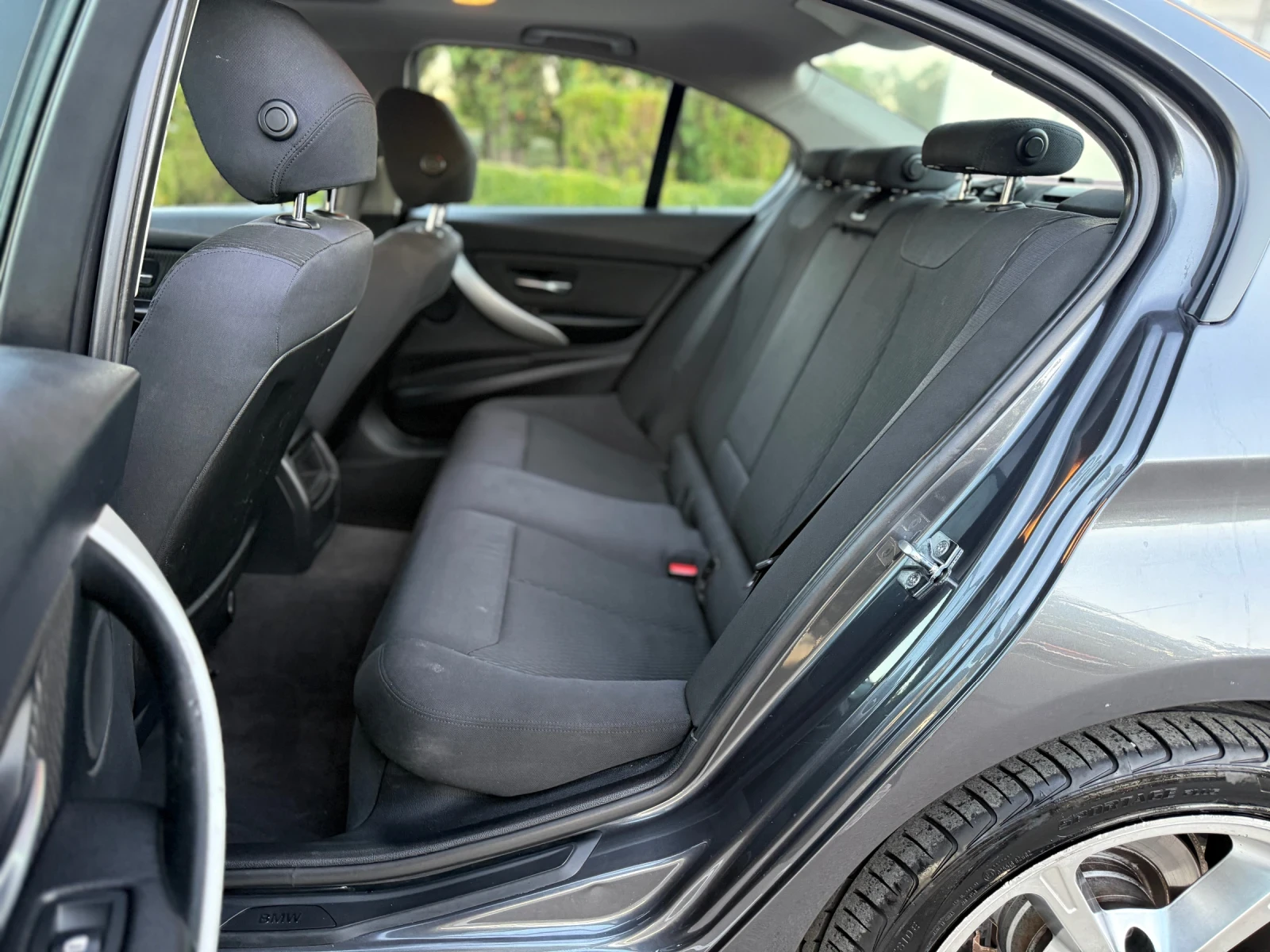BMW 116 2.0 dizel, снимка 11 - Автомобили и джипове - 56657323