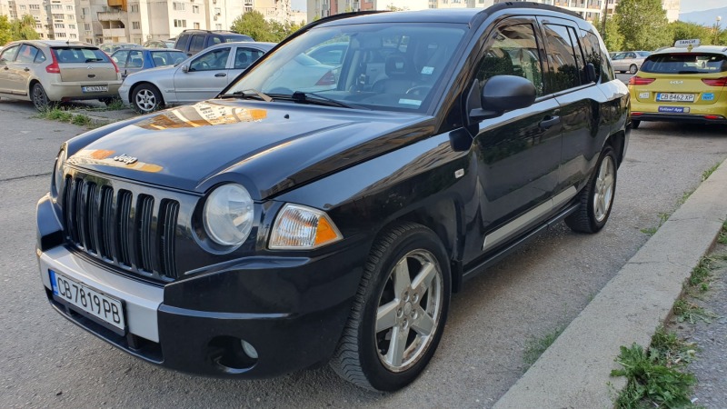 Jeep Compass 2.4i ГАЗ 4х4 , снимка 2 - Автомобили и джипове - 46417642